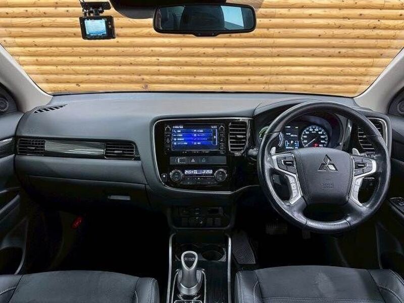 OUTLANDER PHEV