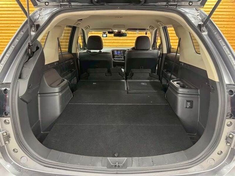 OUTLANDER PHEV