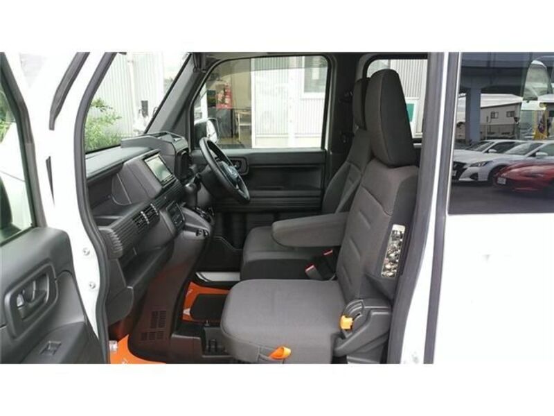 N-VAN