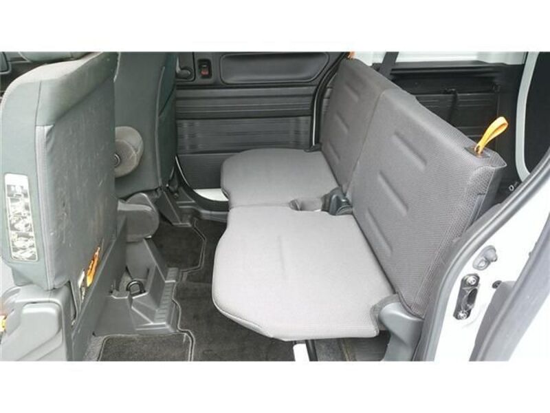 N-VAN