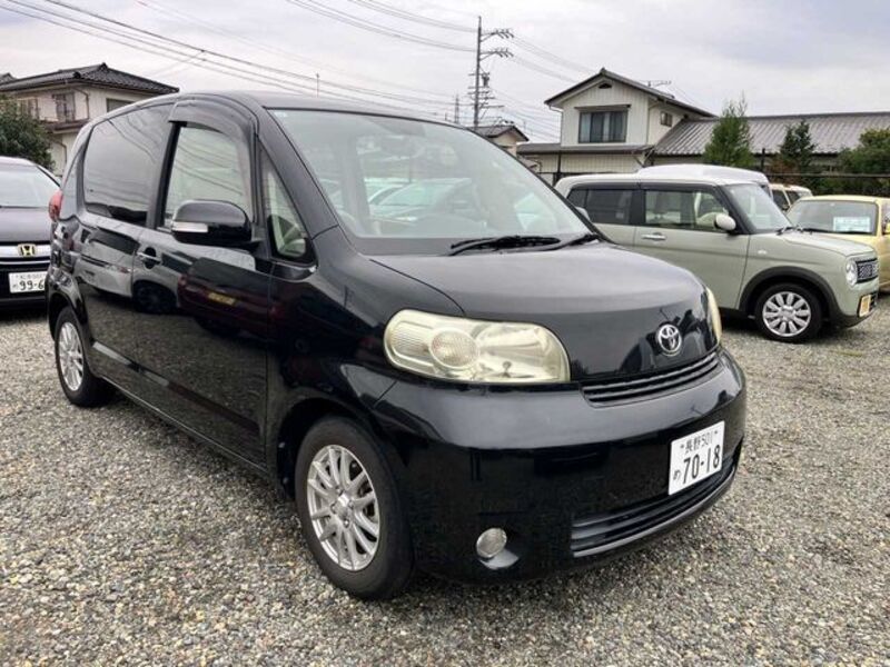 TOYOTA PORTE