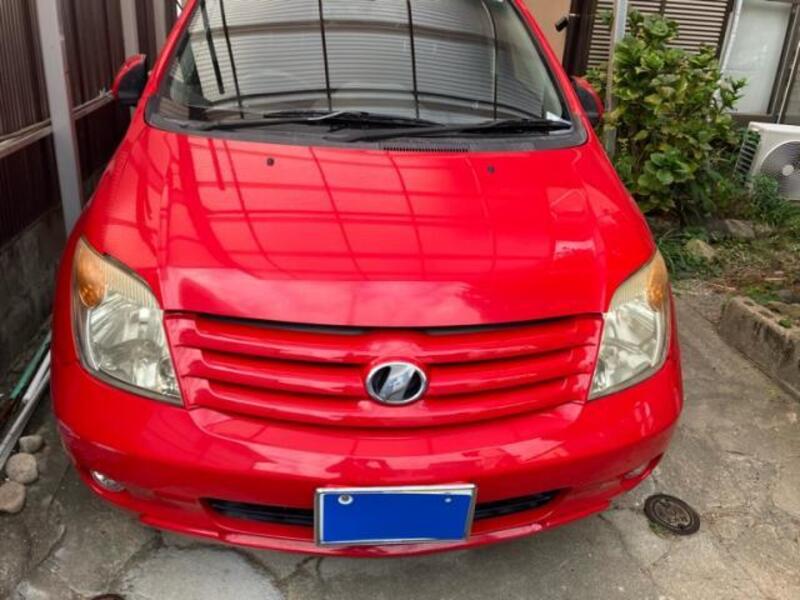 TOYOTA IST