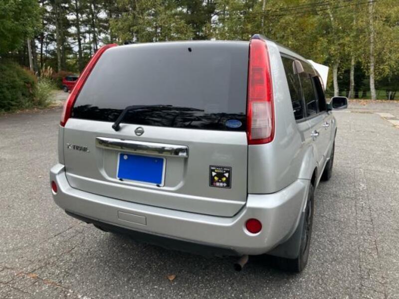 X-TRAIL