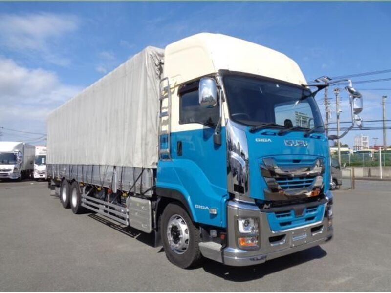 ISUZU GIGA