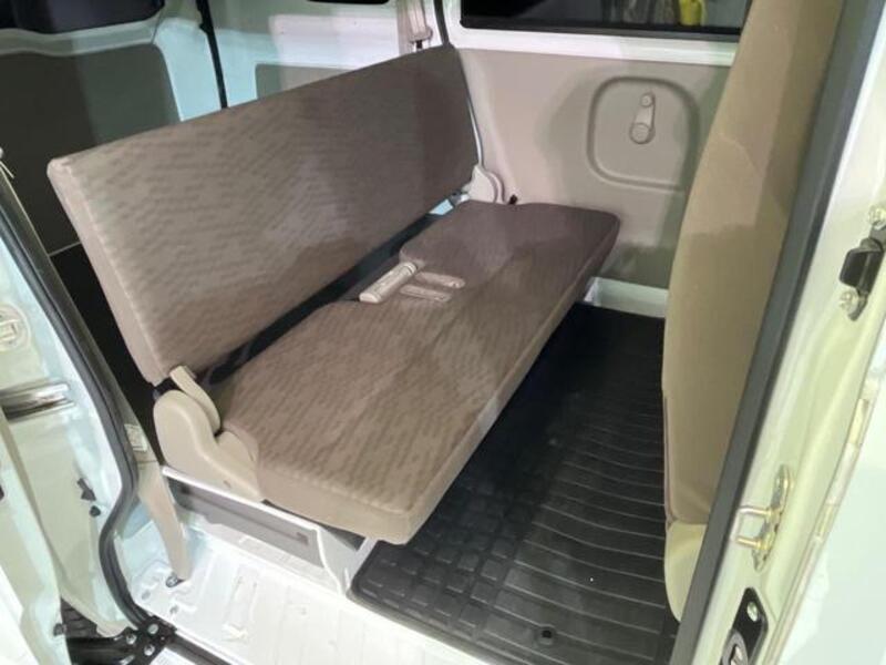 MINICAB VAN