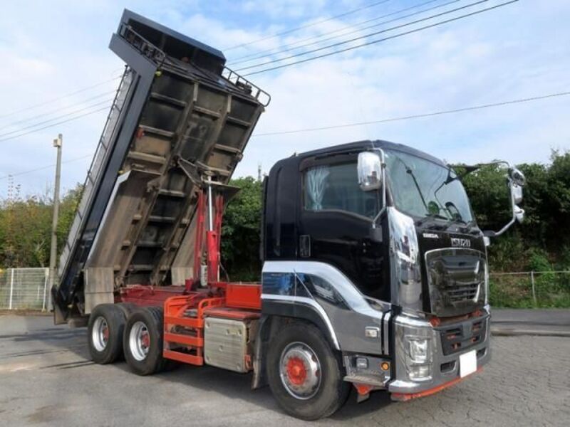 ISUZU GIGA