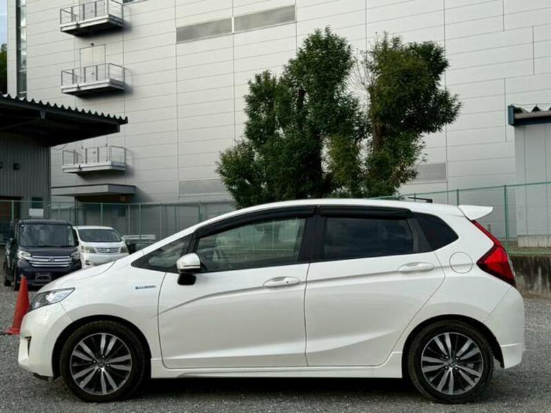 FIT HYBRID