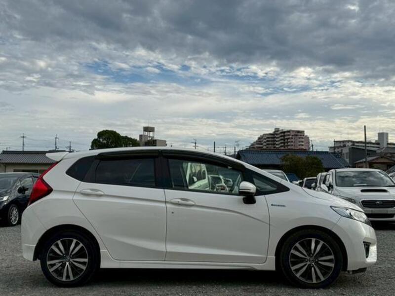 FIT HYBRID