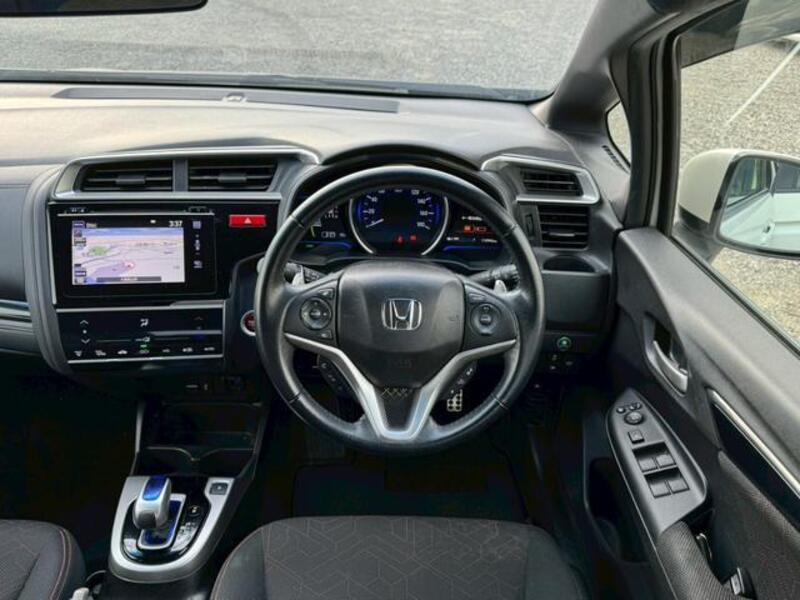 FIT HYBRID