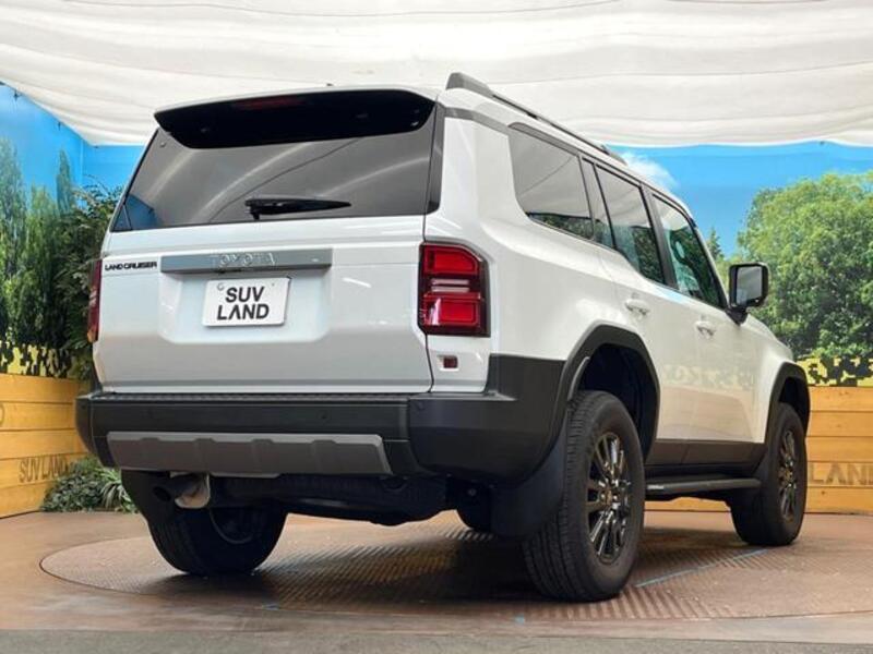 LAND CRUISER 250