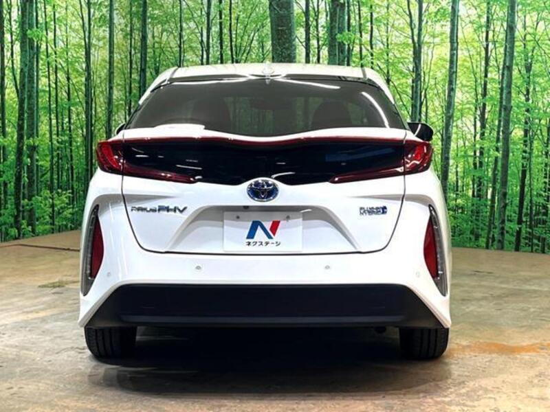 PRIUS PHV
