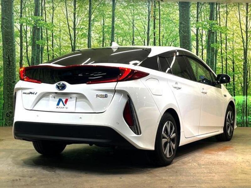 PRIUS PHV