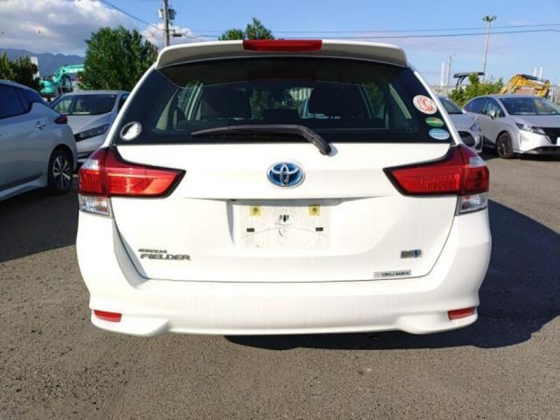 COROLLA FIELDER