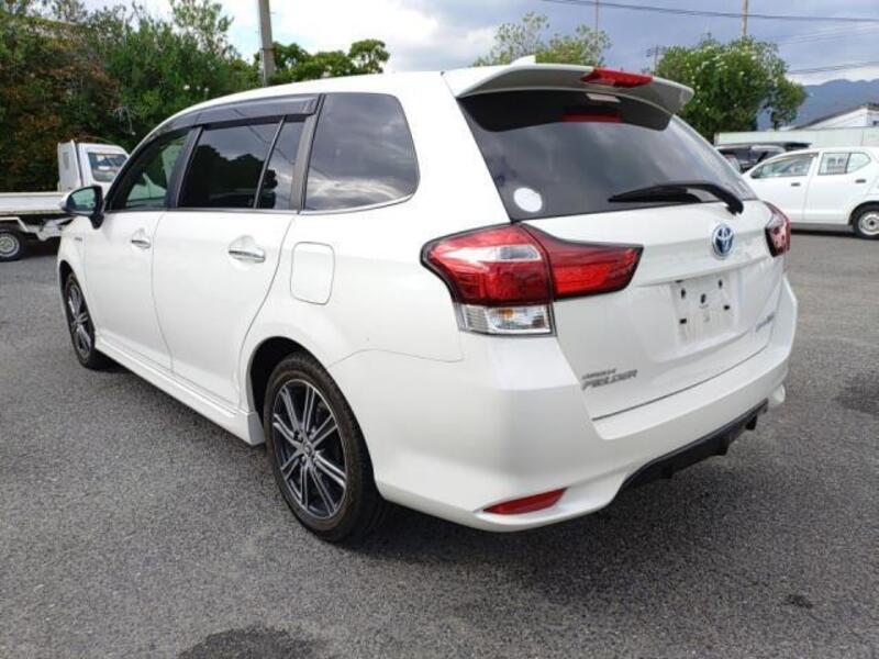 COROLLA FIELDER