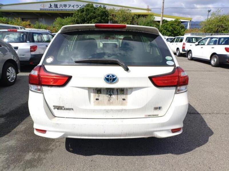 COROLLA FIELDER