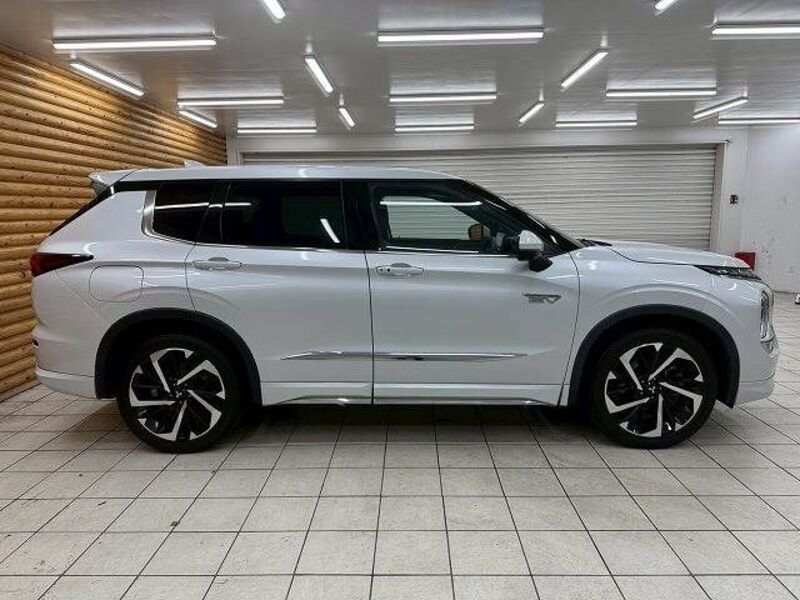OUTLANDER PHEV