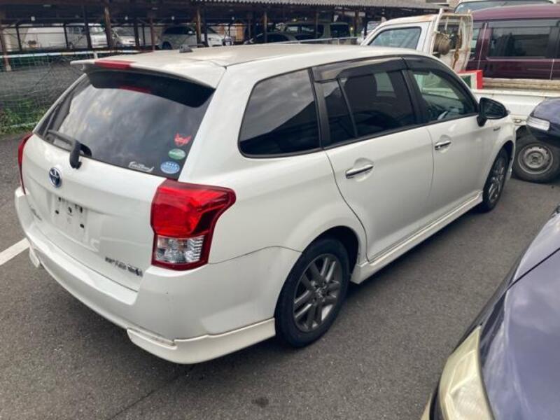 COROLLA FIELDER
