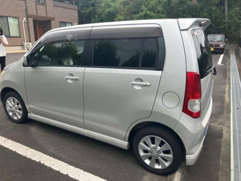 WAGON R