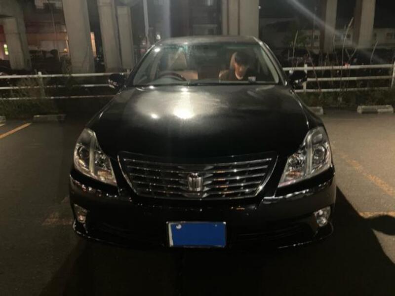 TOYOTA CROWN