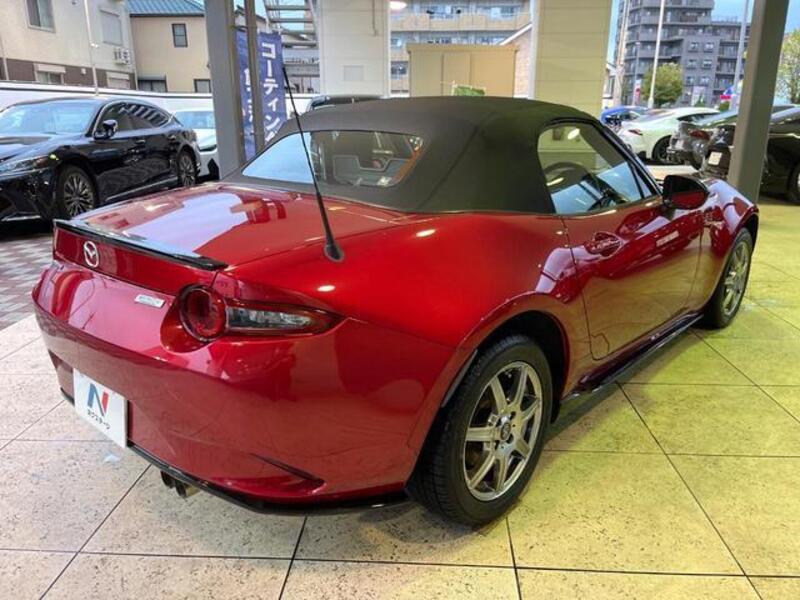 ROADSTER