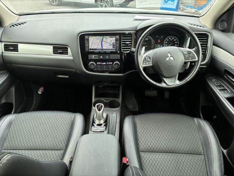 OUTLANDER PHEV