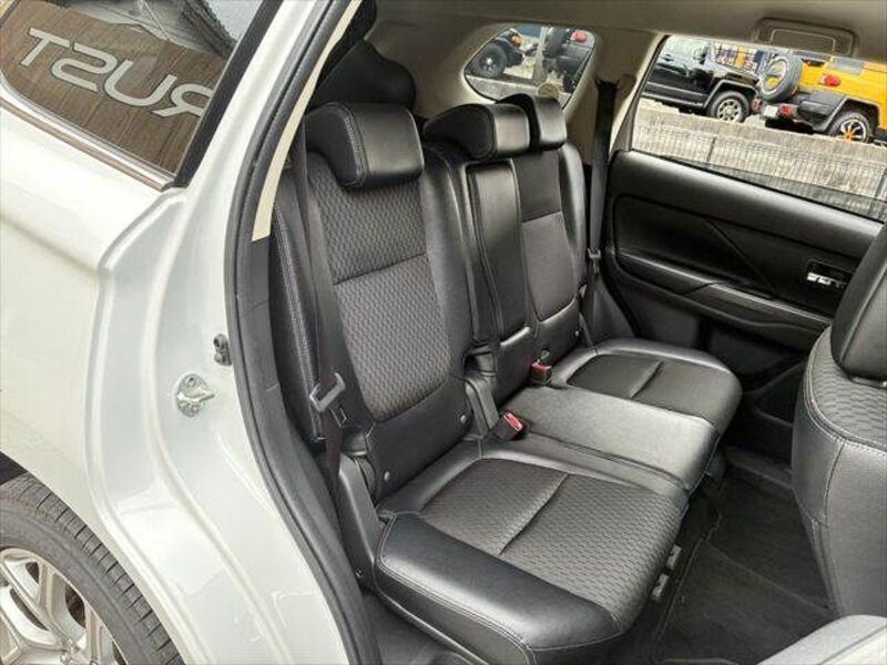 OUTLANDER PHEV