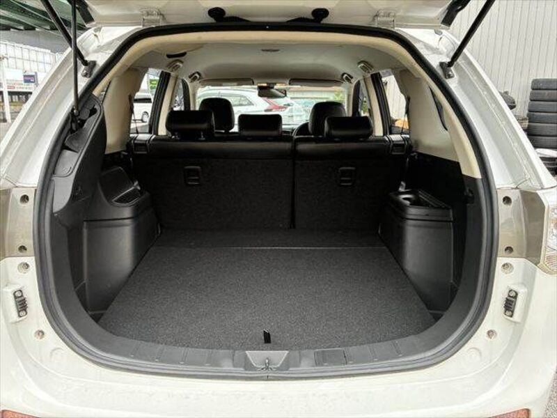 OUTLANDER PHEV