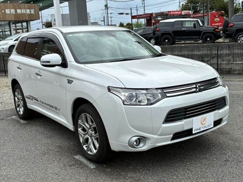 OUTLANDER PHEV