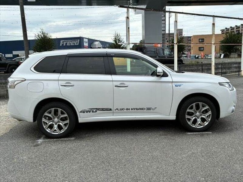 OUTLANDER PHEV