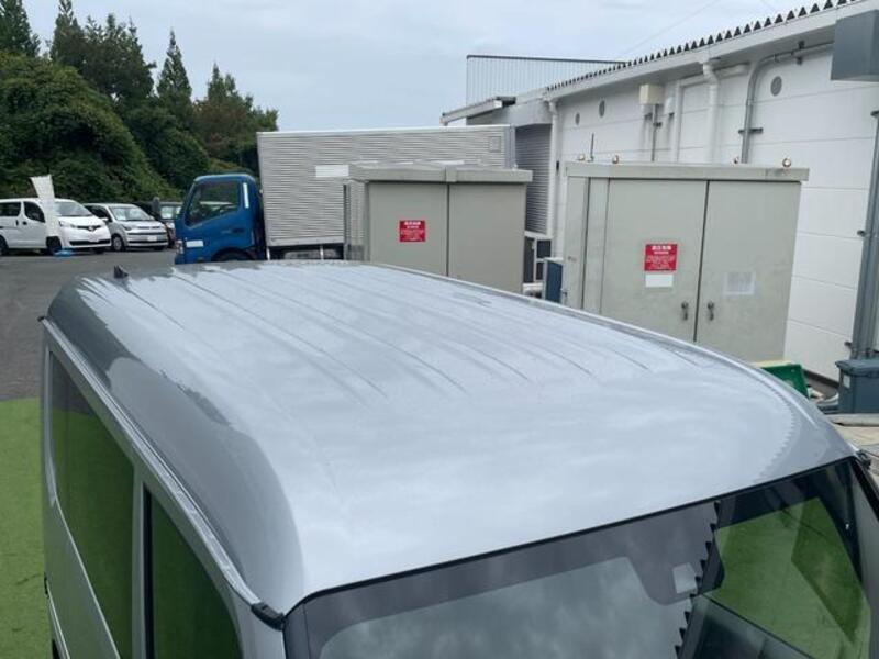 N-VAN