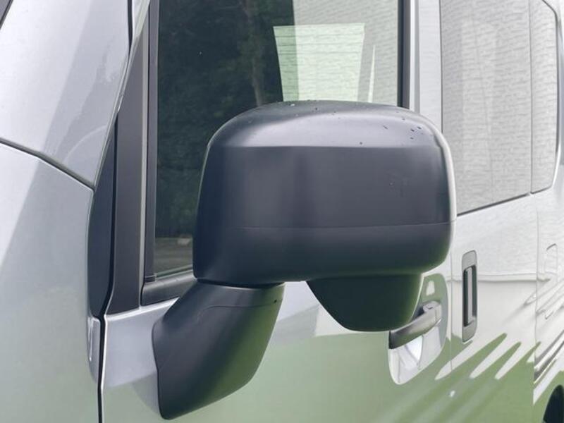 N-VAN