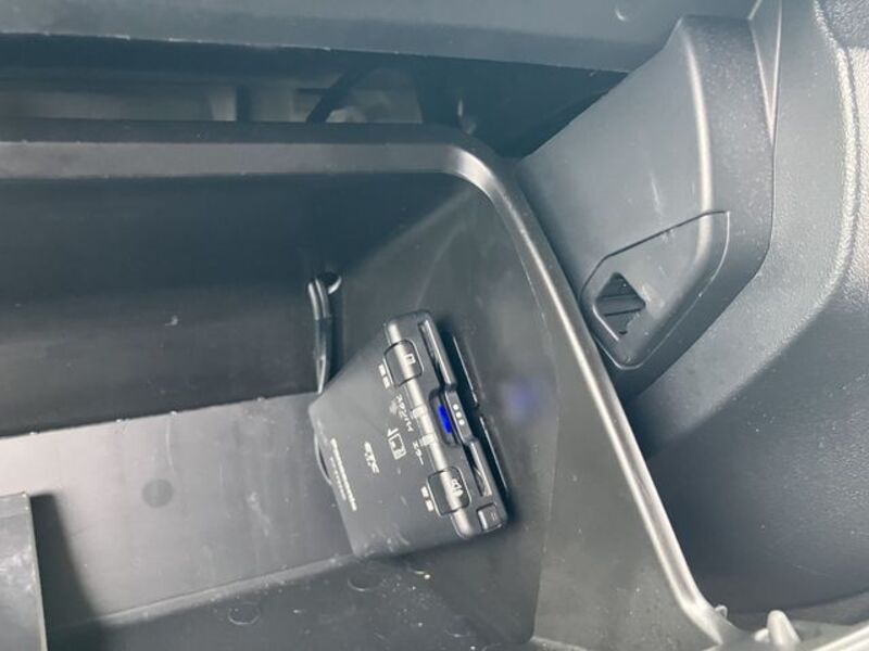 HIACE COMMUTER