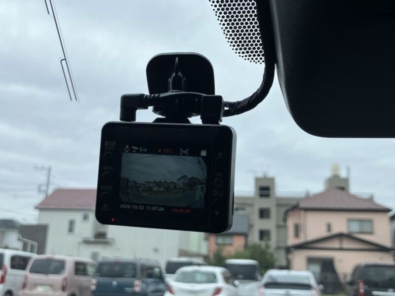 HIACE COMMUTER