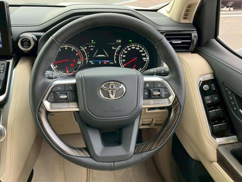 LAND CRUISER