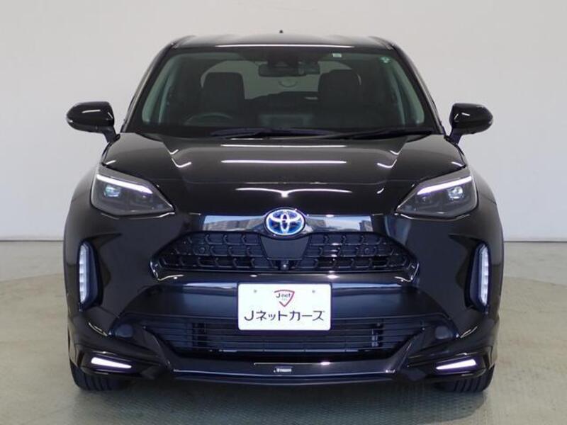 YARIS CROSS