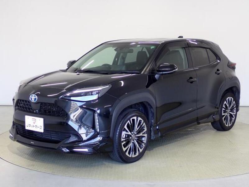 YARIS CROSS