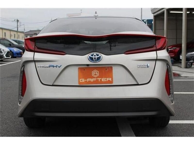 PRIUS PHV