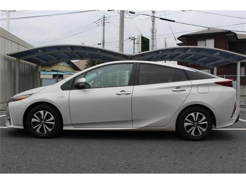 PRIUS PHV