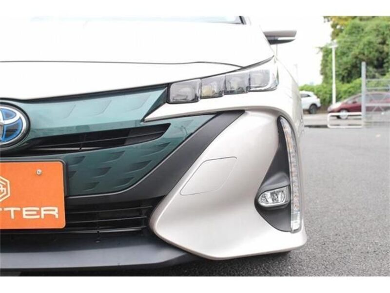 PRIUS PHV