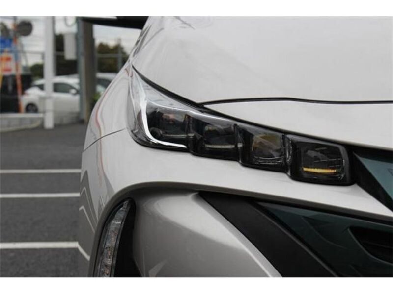 PRIUS PHV