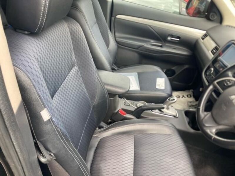 OUTLANDER PHEV