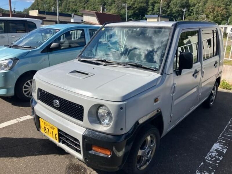 DAIHATSU NAKED