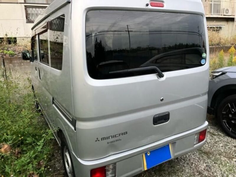MINICAB VAN