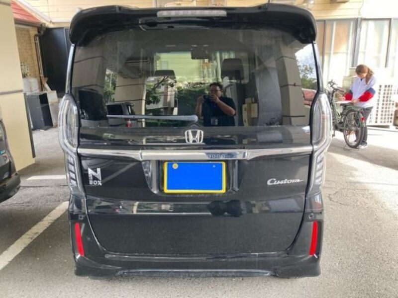 N BOX CUSTOM