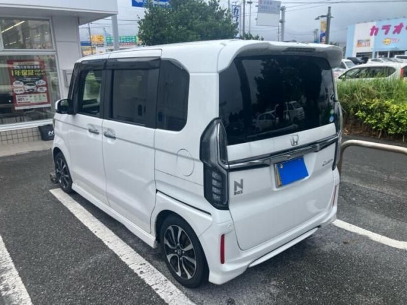 N BOX CUSTOM