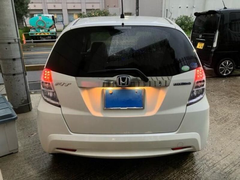 FIT HYBRID