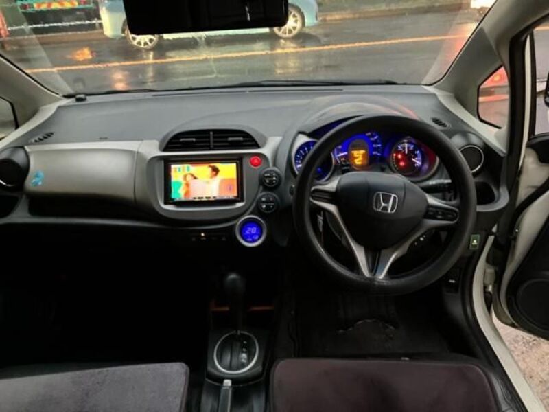 FIT HYBRID