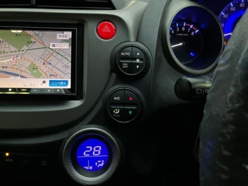 FIT HYBRID