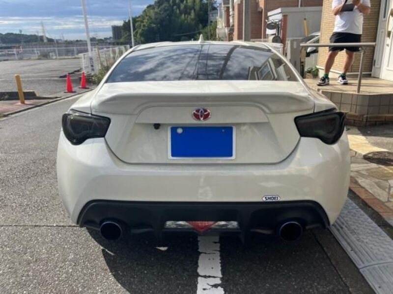 86