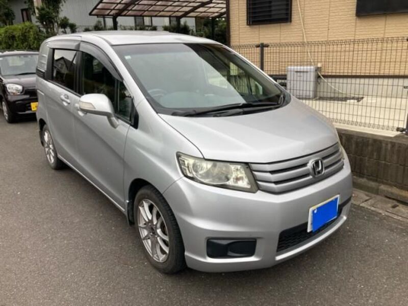 HONDA FREED SPIKE